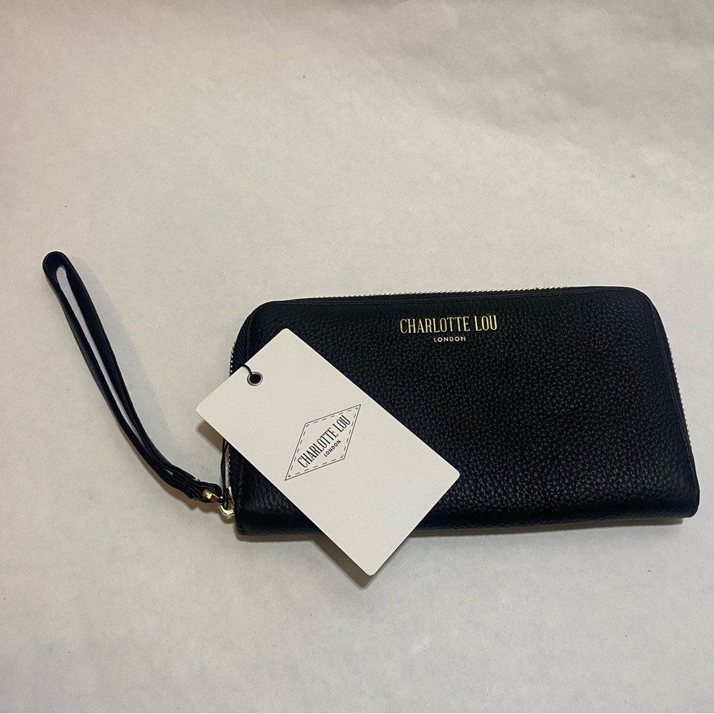 Charlotte Lou Wristlet Wallet